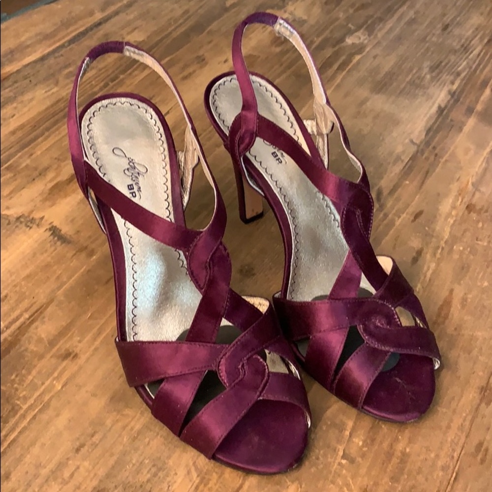 Maroon satin Nordstrom BP shoes
